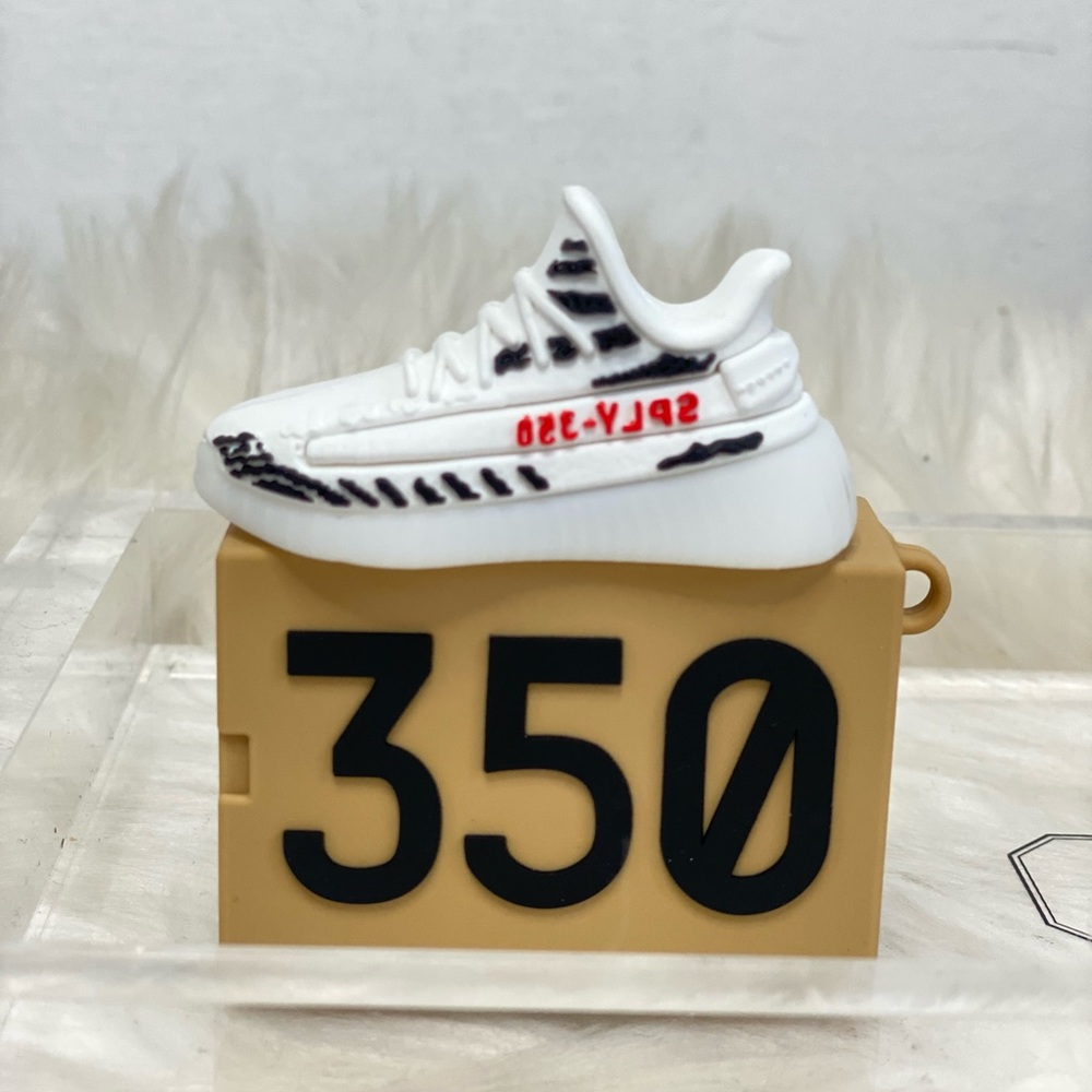 Air pod case shoe